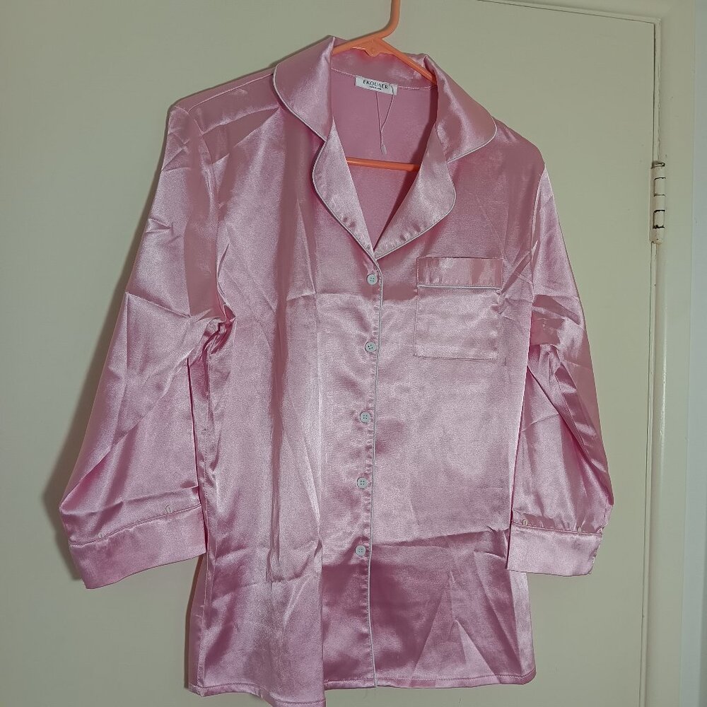 Ekouaer womens pink satin top and short pajama  set small